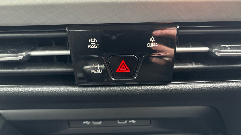 Volkswagen Golf 1.5 TSI 150 Life 5dr Petrol Hatchback